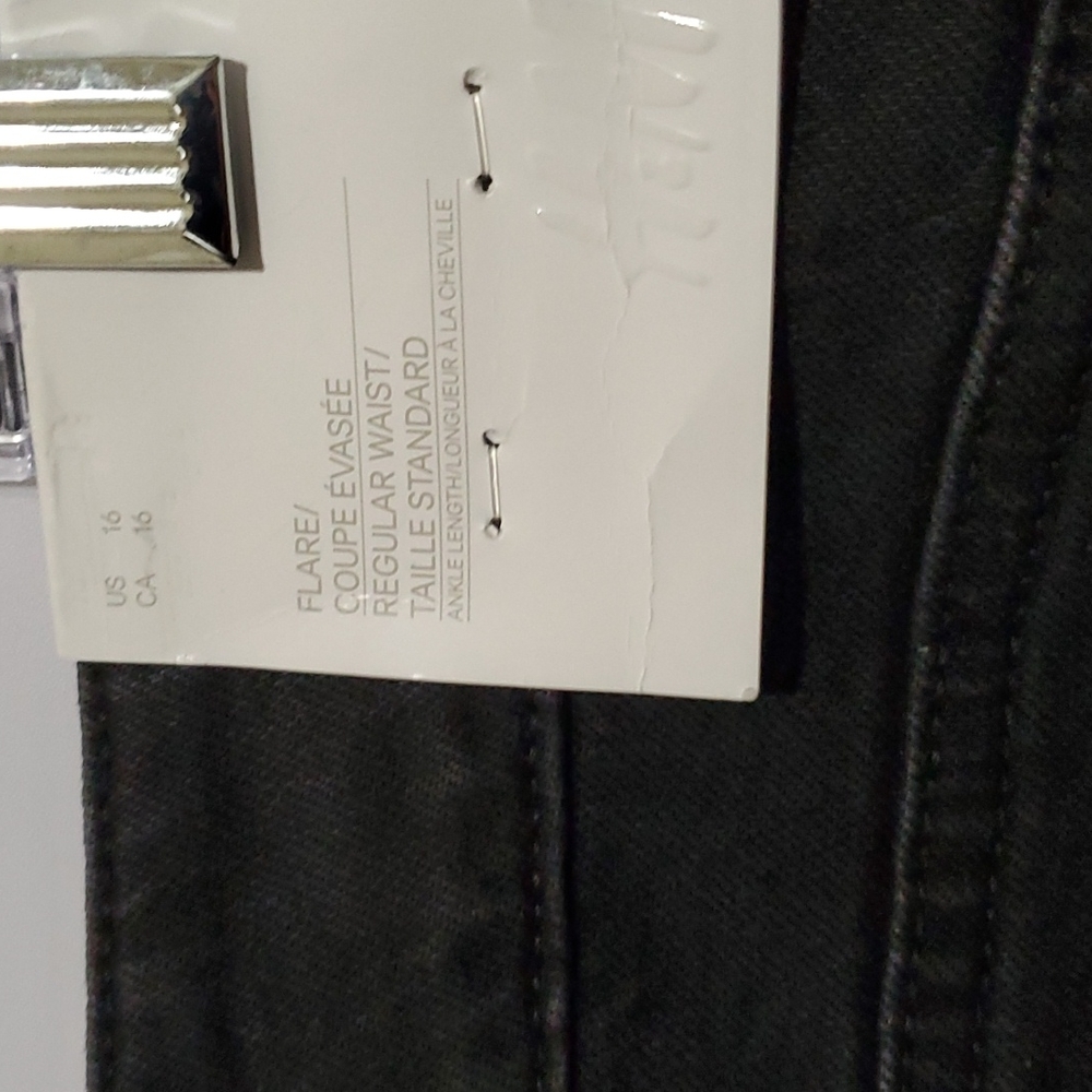 16 H&M Flare Ankle Length Black Jeans - Picture 4 of 8